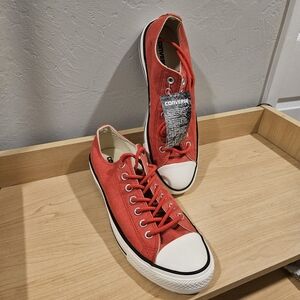 Converse Chuck Taylor All Star Low | Red Canvas | Men’s 9 | New/No Box